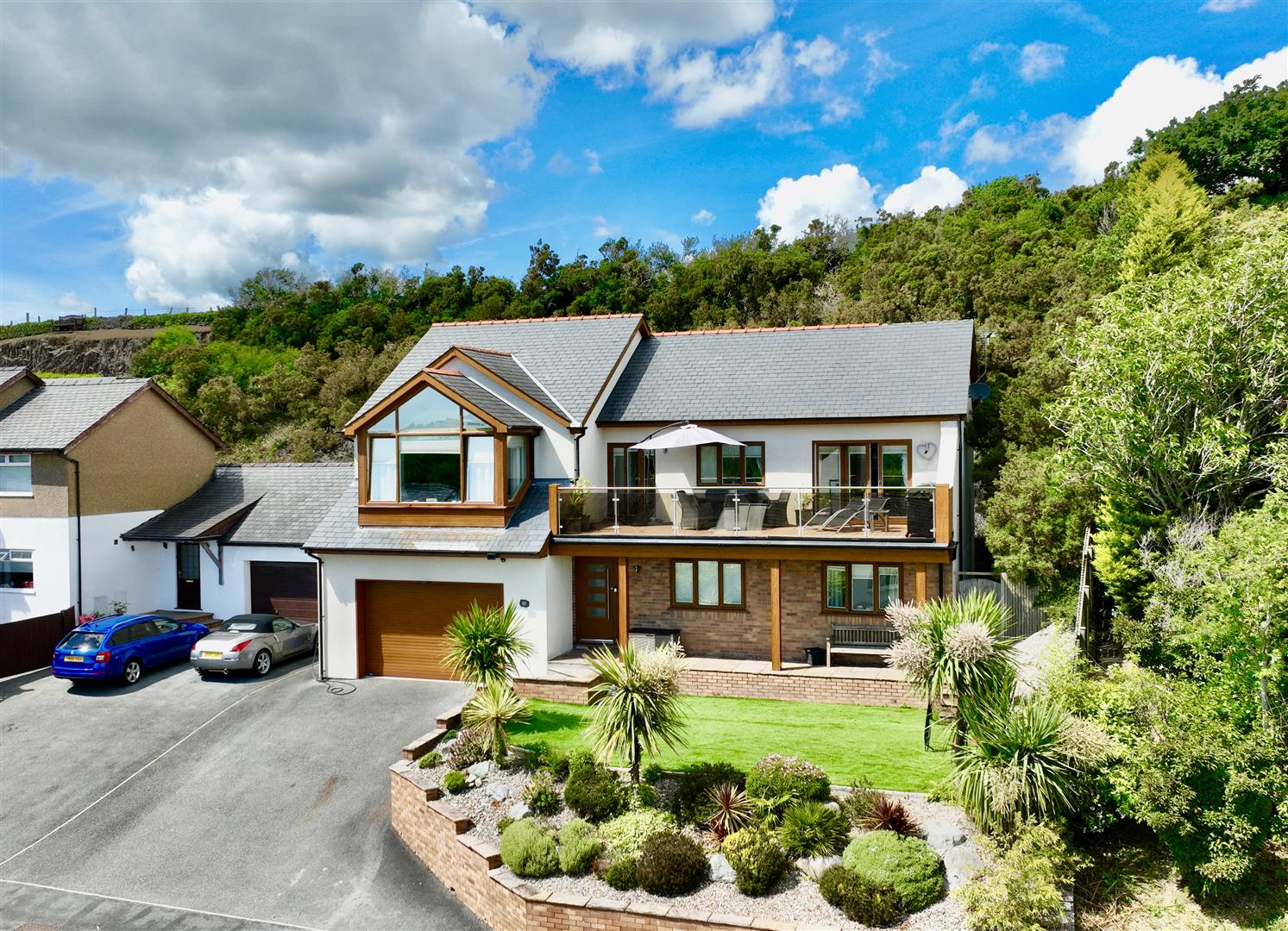Ala Road, Pwllheli